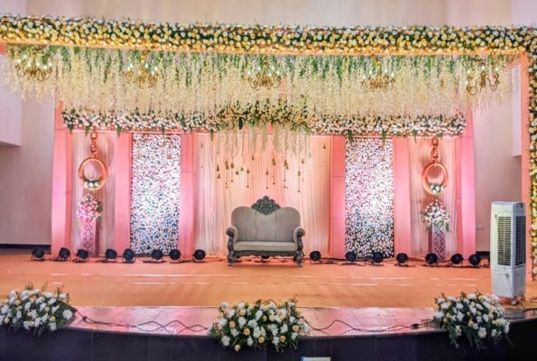 White Housse Convention Hall And Banquet Hall 4