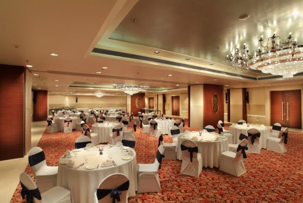 Imperial Banquet at Mahagun Sarovar Portico Hotel