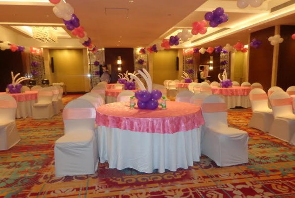 Mahagun Sarovar Portico Hotel