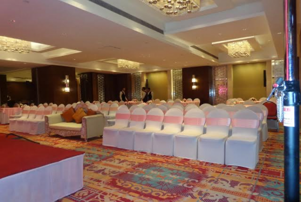 Mahagun Sarovar Portico Hotel