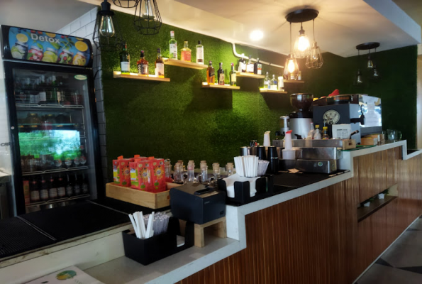 Aura Cafe & Infusion Bar