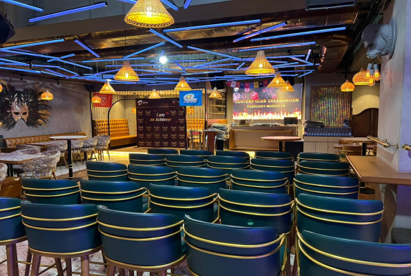 Cava Lounge