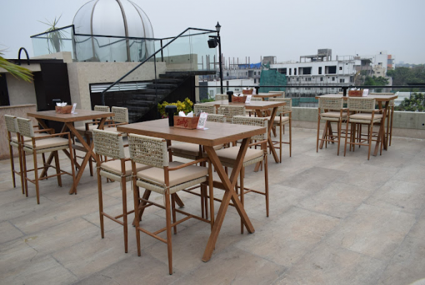 Zindagi Sky Bar & Kitchen