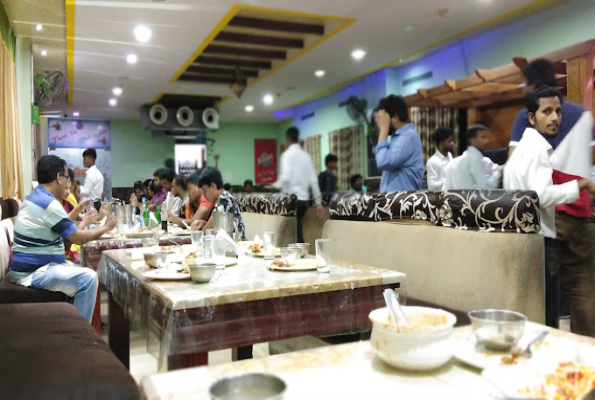 Shah Ghouse Hotel & Restaurant