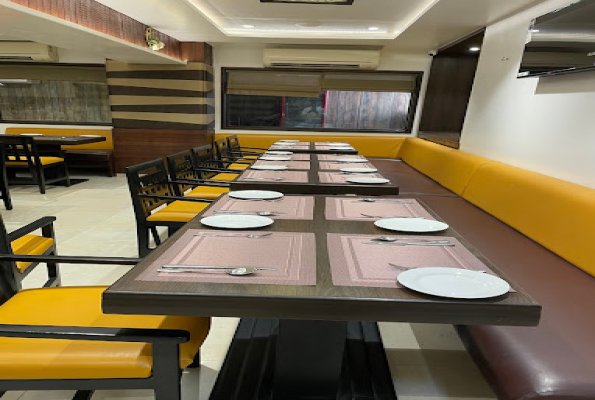 Portico B4M Restaurant & Bar