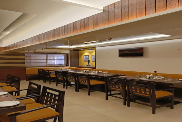 Portico B4M Restaurant & Bar