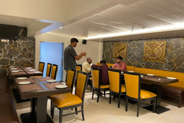 Portico B4M Restaurant & Bar