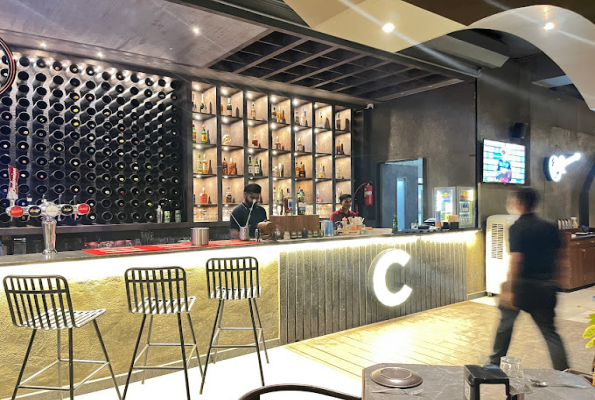 Circuit House