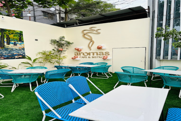 Aromas Cafe & Bistro