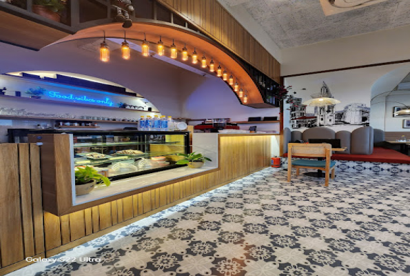 Aromas Cafe & Bistro