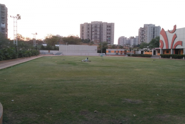 Lawn at Hande Lawns