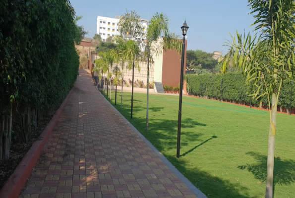 Shivratna Lawns