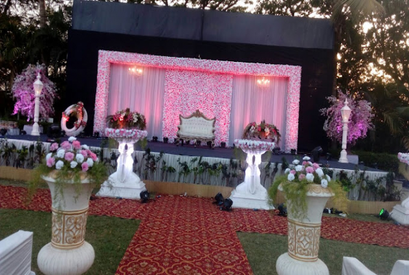 Shivratna Lawns