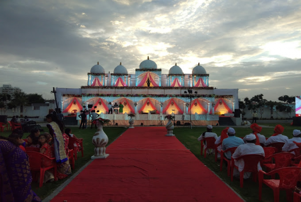 Banquet Hall at Mauli Lawns