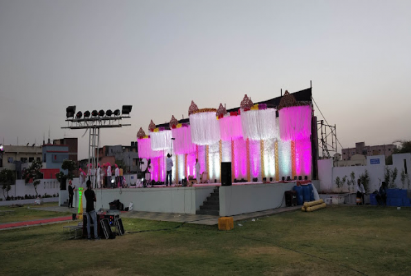 Mauli Lawns