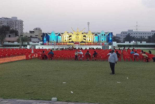 Mauli Lawns