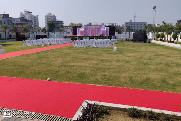 Mauli Lawns