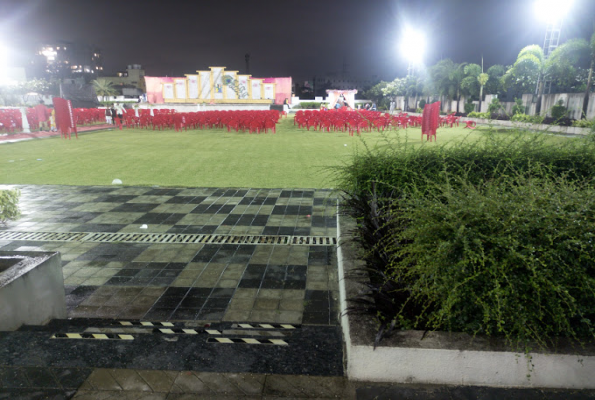 Mauli Lawns