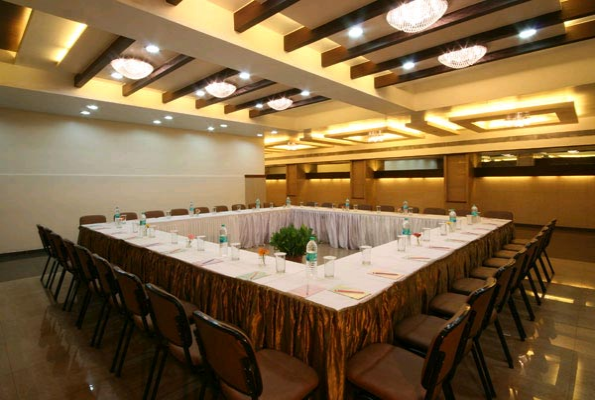 Hotel Dhiraj Banquets