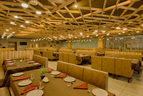 Restaurant at The Pinevinta Hotel