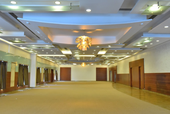 Stardust Banquet Hall at Seasons Hotel