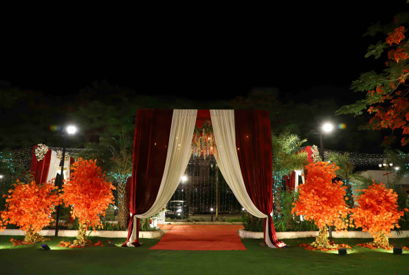 Sri Mahal Banquet And Resort