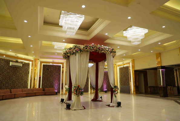 Sri Mahal Banquet And Resort