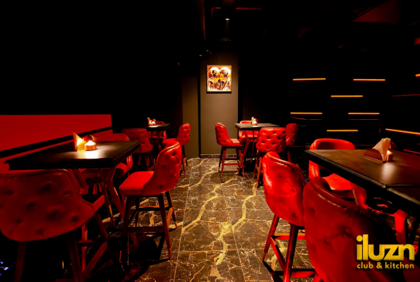 Iluzn Club & Kitchen