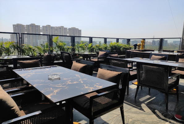 Rooftop Restaurant at Limitless Luxe