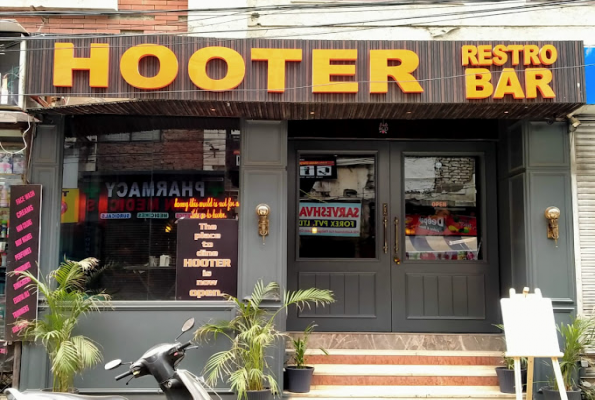 Hooter Restro & Bar