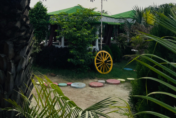 Gazebo Hut at Sparrow Farm & Resort