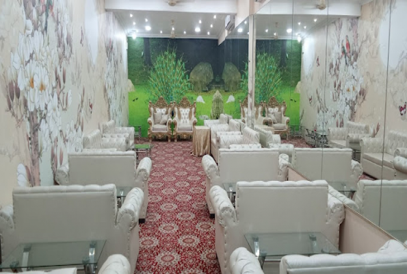 Banquet Hall at Seth Murlidhar Mansinghka Seva Sadan Vrindavan