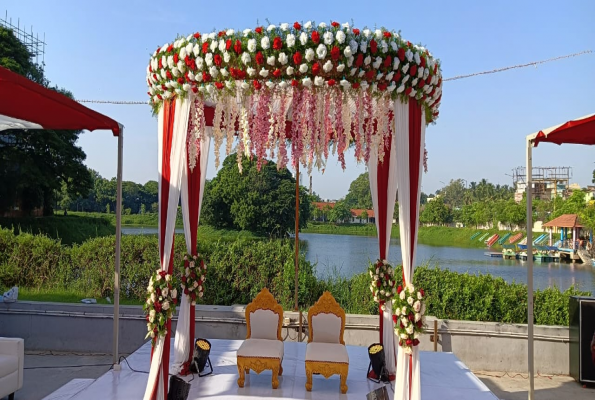 Outdoor Lawn at Lake View Party Hall