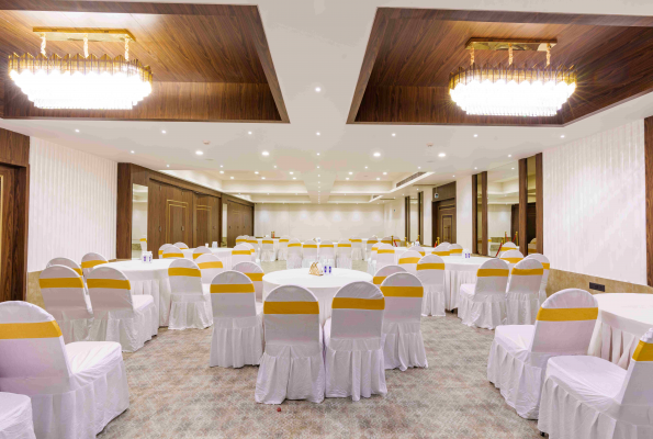 Marigold Banquet Hall at Visthara Business Hotel