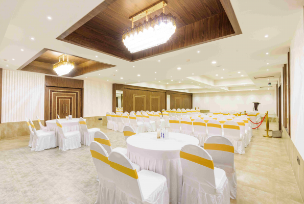 Marigold Banquet Hall at Visthara Business Hotel