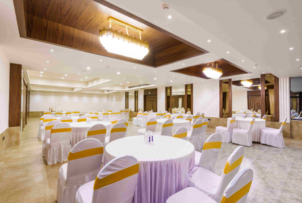 Marigold Banquet Hall at Visthara Business Hotel