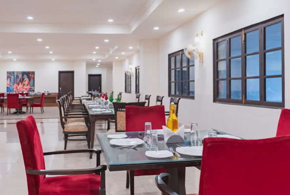 Manorath Restaurant at Shri Vallabh Vilas Lords Plaza