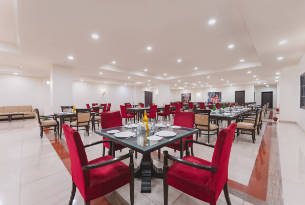 Manorath Restaurant at Shri Vallabh Vilas Lords Plaza