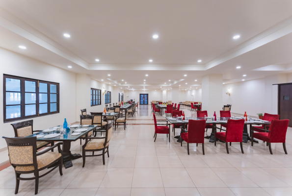 Manorath Restaurant at Shri Vallabh Vilas Lords Plaza