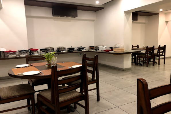 Curry Culture at Crimson Park Shripriya Hotel