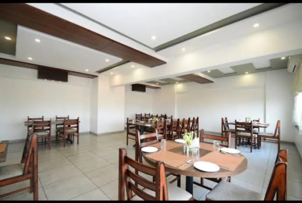 Curry Culture at Crimson Park Shripriya Hotel