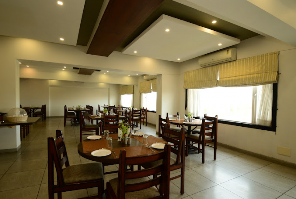 Cafe Amore at Crimson Park Shripriya Hotel