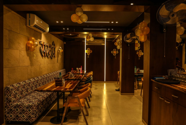 Sakhdi Restaurant at Vrinda Hotel