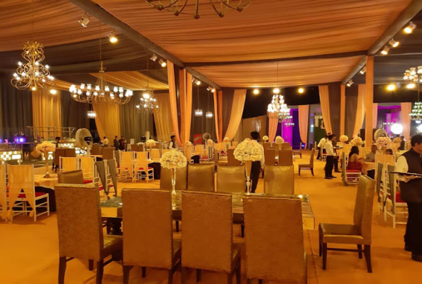 Grand Ball Room With Lawn at Palmdale Resort Ambala Lawns An Banquets