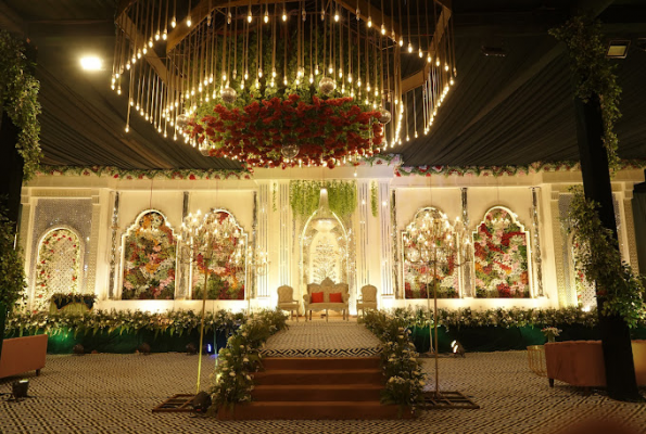 Grand Ball Room With Lawn at Palmdale Resort Ambala Lawns An Banquets