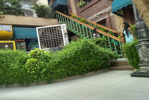 Mgr Maheshwari Garden Restaurant 3