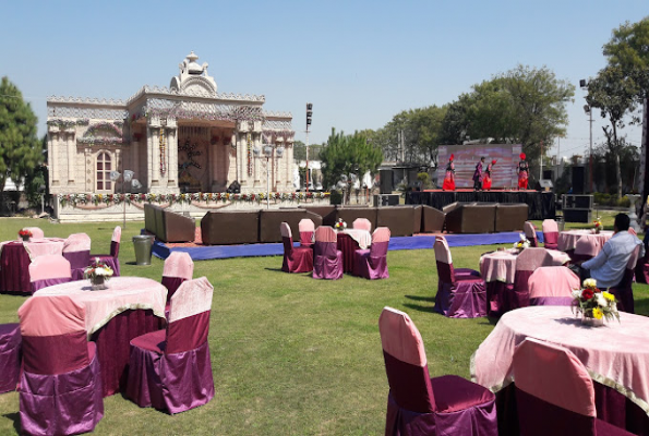 Madhuvan Farms & Banquet