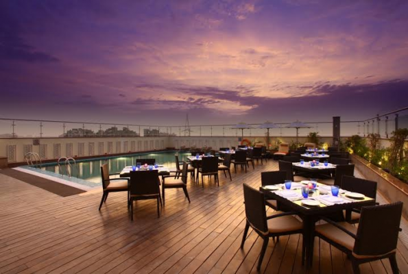 Terrace Grill at Mahagun Sarovar Portico Hotel