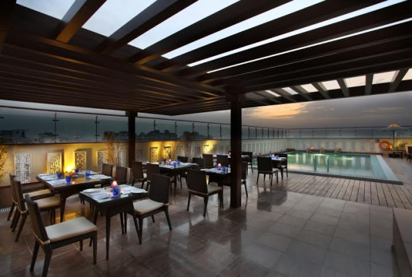 Terrace Grill at Mahagun Sarovar Portico Hotel