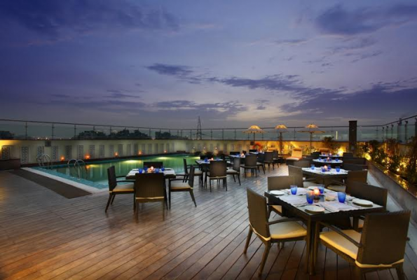 Terrace Grill at Mahagun Sarovar Portico Hotel